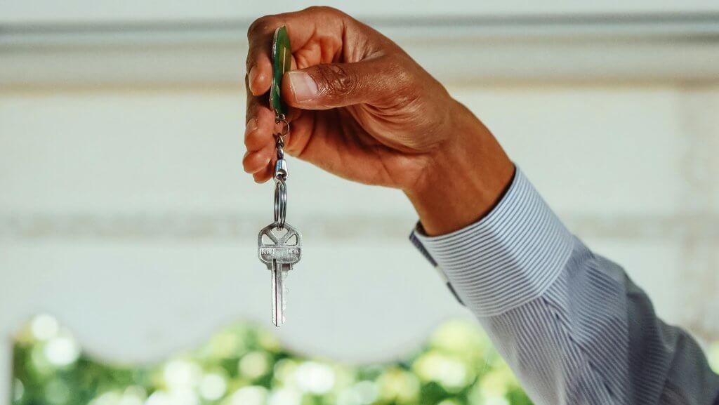 What’s the difference between a Business Sale and a Members’ Voluntary Liquidation (MVL)?